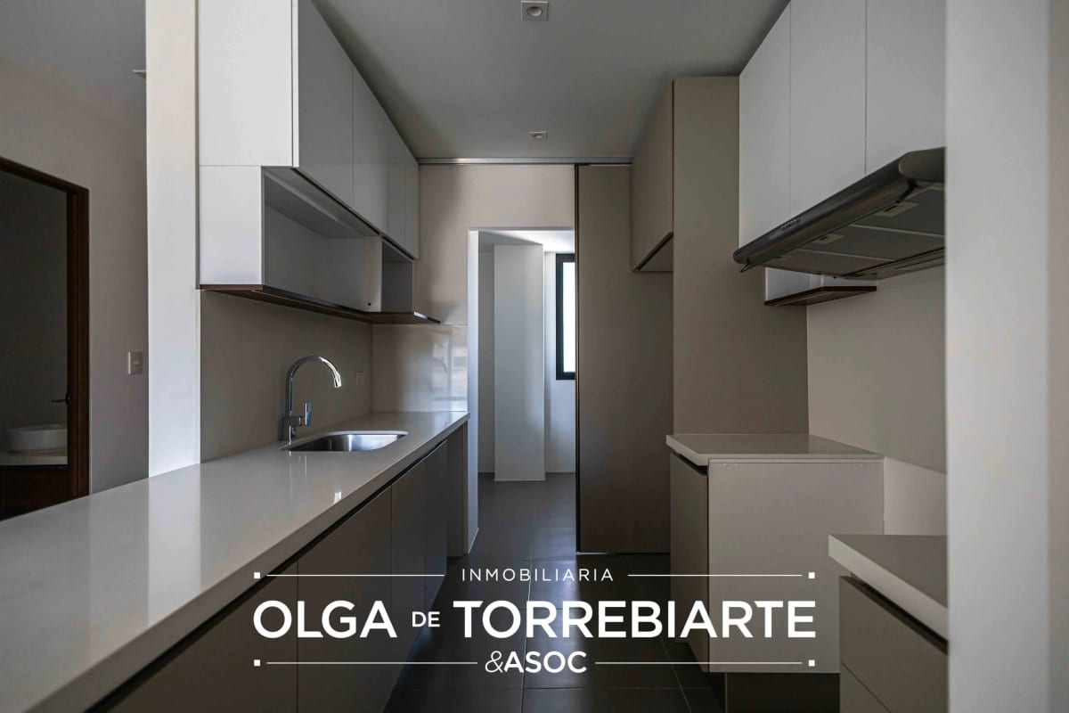 Apartamento en Edificio Aile, Zona 13. — foto 10 de 15
