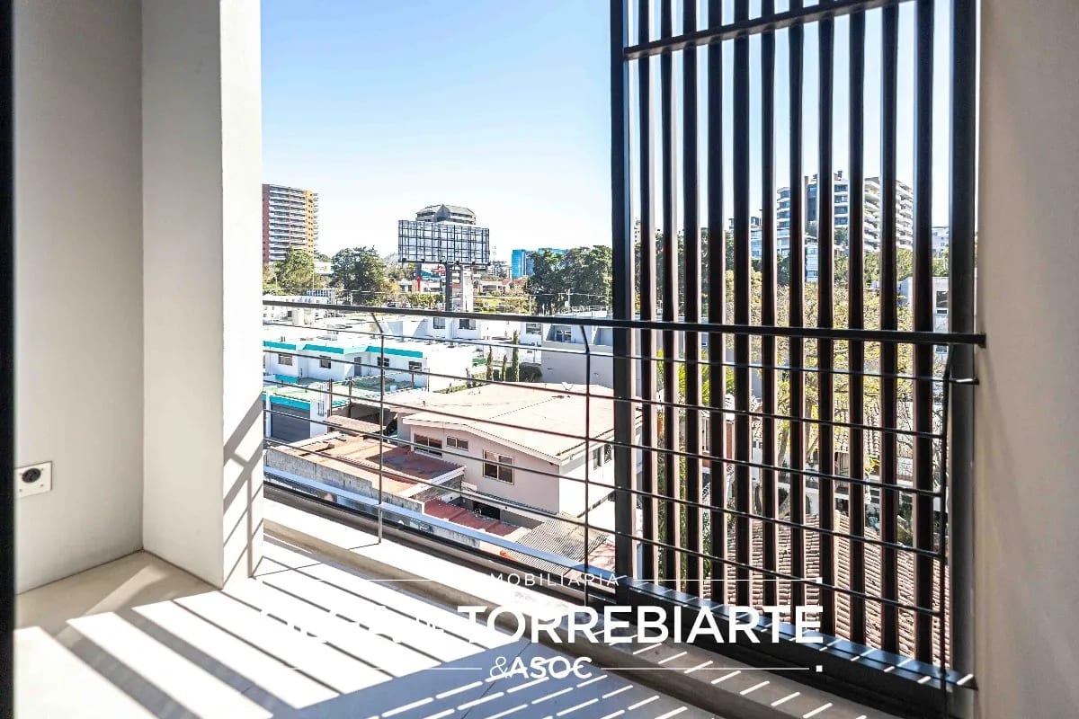 Apartamento en Edificio Aile, Zona 13. — foto 13 de 15