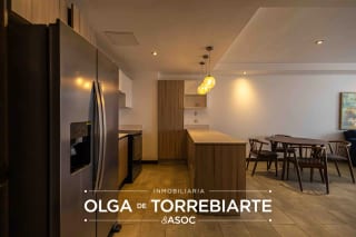 Apartamento en Jardines del Acueducto, Zona 10 — miniatura 1 de 9