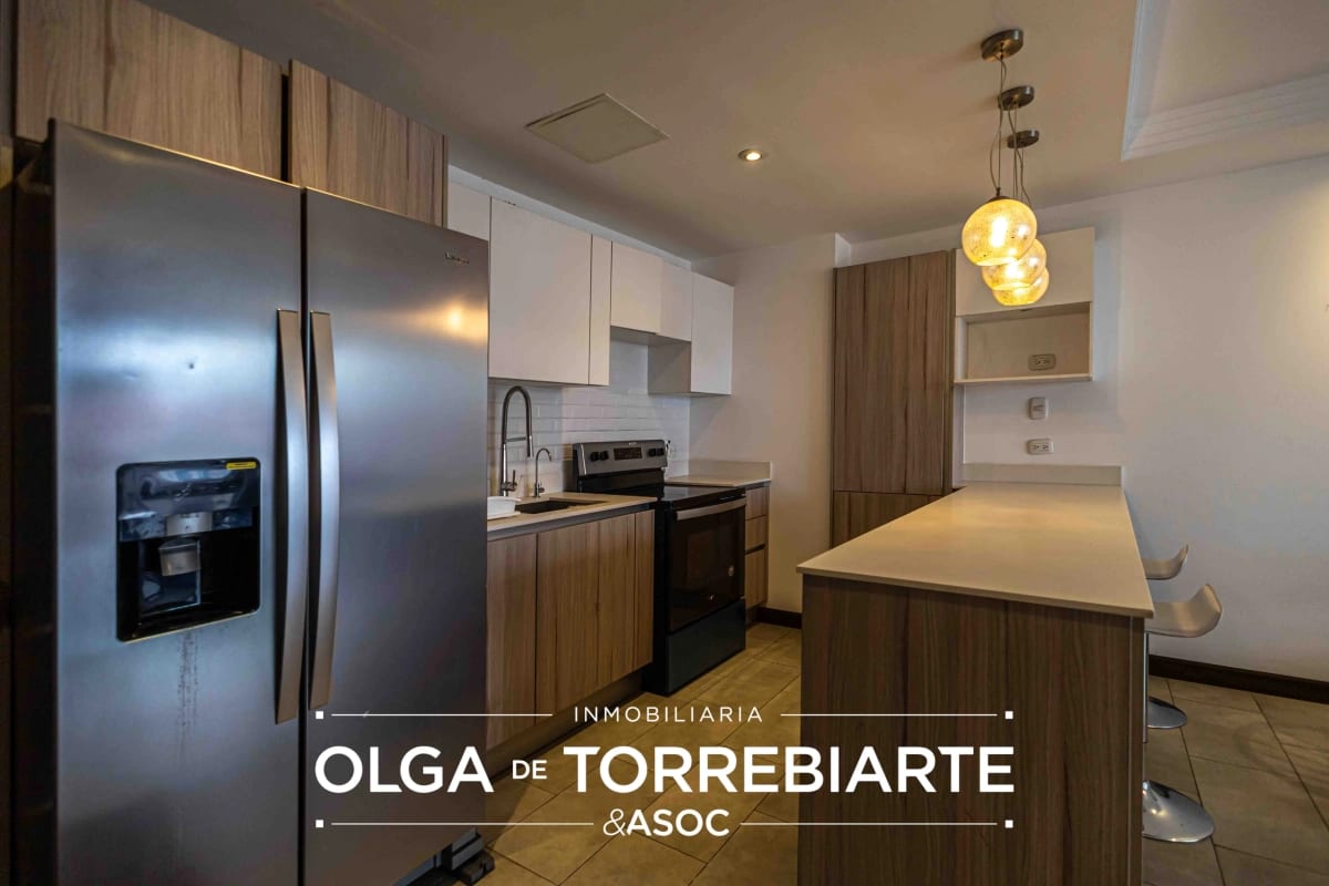 Apartamento en Jardines del Acueducto, Zona 10 — foto 9 de 9