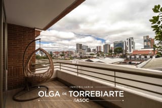 Apartamento en Jardines del Acueducto, Zona 10 — miniatura 2 de 9
