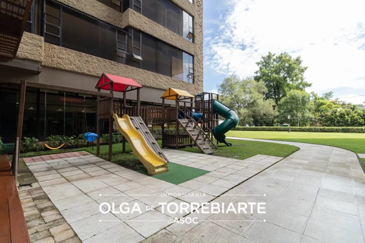 Apartamento en Milenia, Oakland Zona 10 — foto 5 de 13