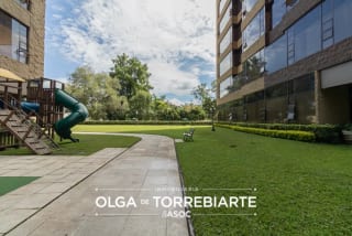 Apartamento en Milenia, Oakland Zona 10 — miniatura 4 de 13