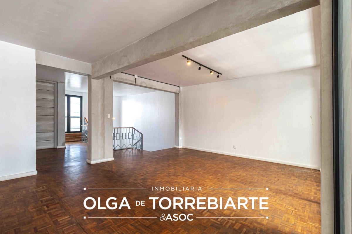 Casa remodelada para oficina en Zona 10 — foto 8 de 12