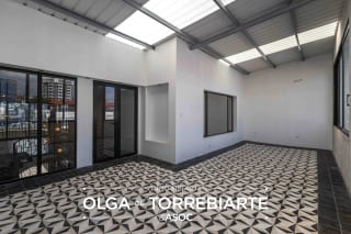 Casa remodelada para oficina en Zona 10 — miniatura 5 de 12