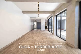 Casa remodelada para oficina en Zona 10 — miniatura 3 de 12