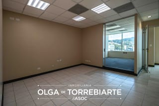 Oficina en Zona Pradera, Zona 10 — miniatura 7 de 9