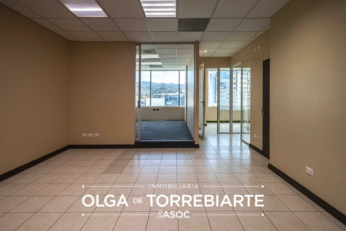 Oficina en Zona Pradera, Zona 10 — foto 6 de 9