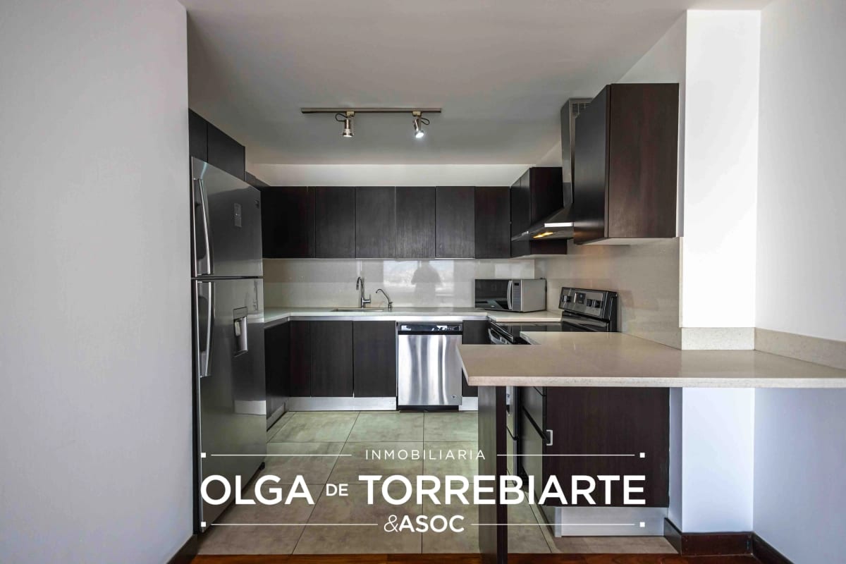 Apartamento en Lantana, zona 14 — foto 2 de 9
