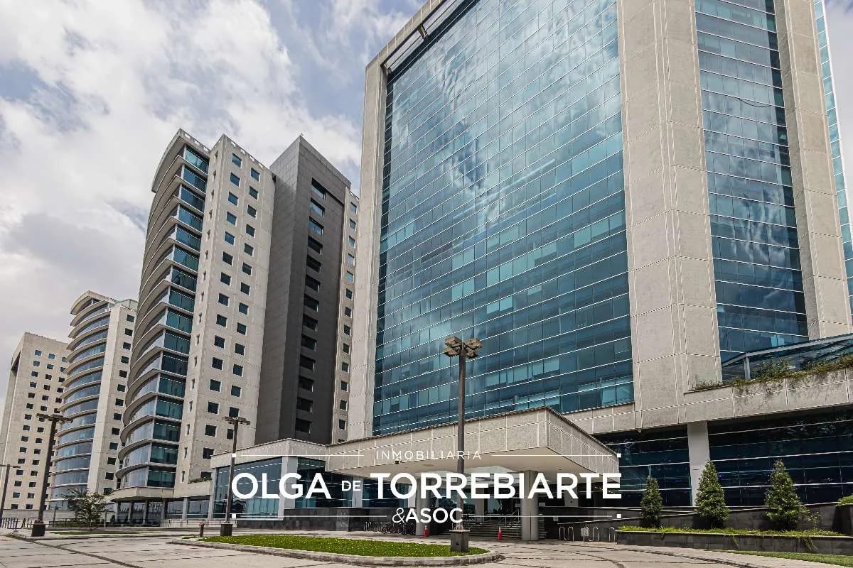 Oficina en Zona Pradera, Zona 10 — foto 1 de 11