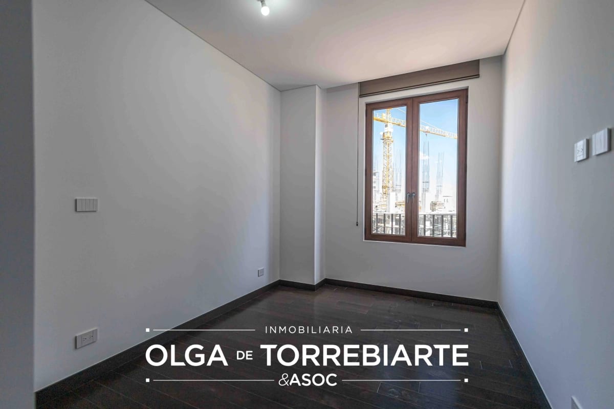 Apartamento en Nogales de Cayalá, Zona 16 — foto 2 de 9