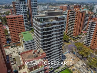 Apartamento en Torre Vertic, zona 14 — miniatura 1 de 17