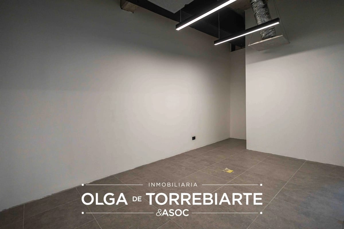 Oficina en Zona Pradera, Zona 10 — foto 8 de 11