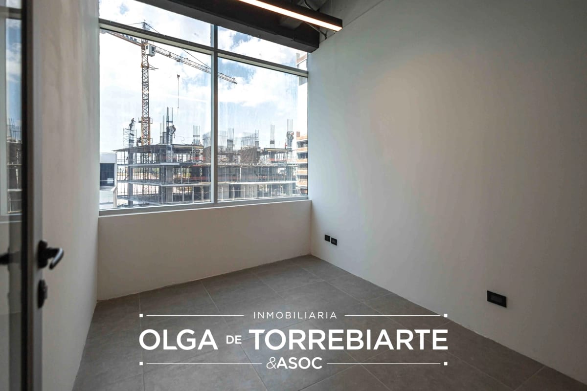 Oficina en Zona Pradera, Zona 10 — foto 10 de 11