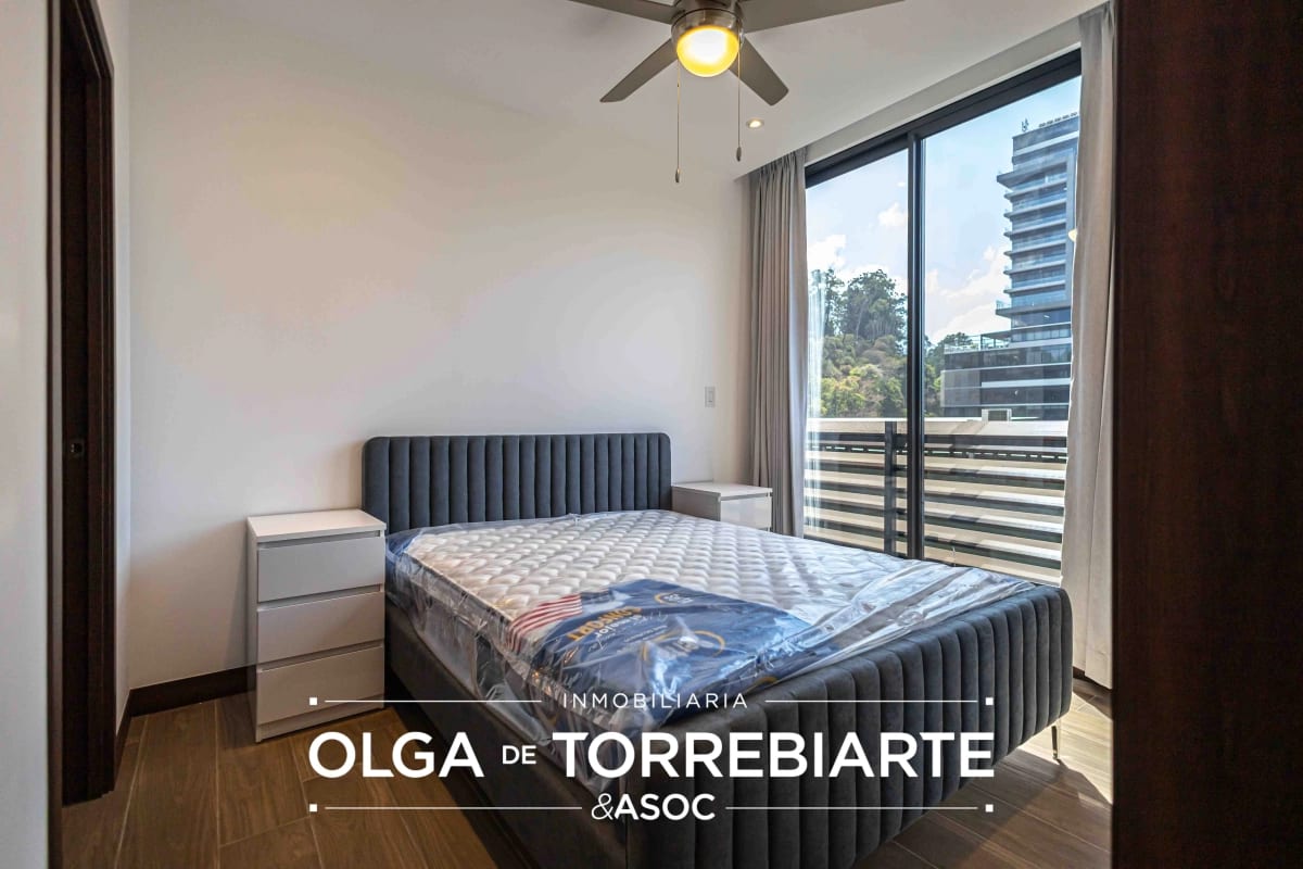 Apartamento en Spazio, Zona 15 — foto 2 de 7