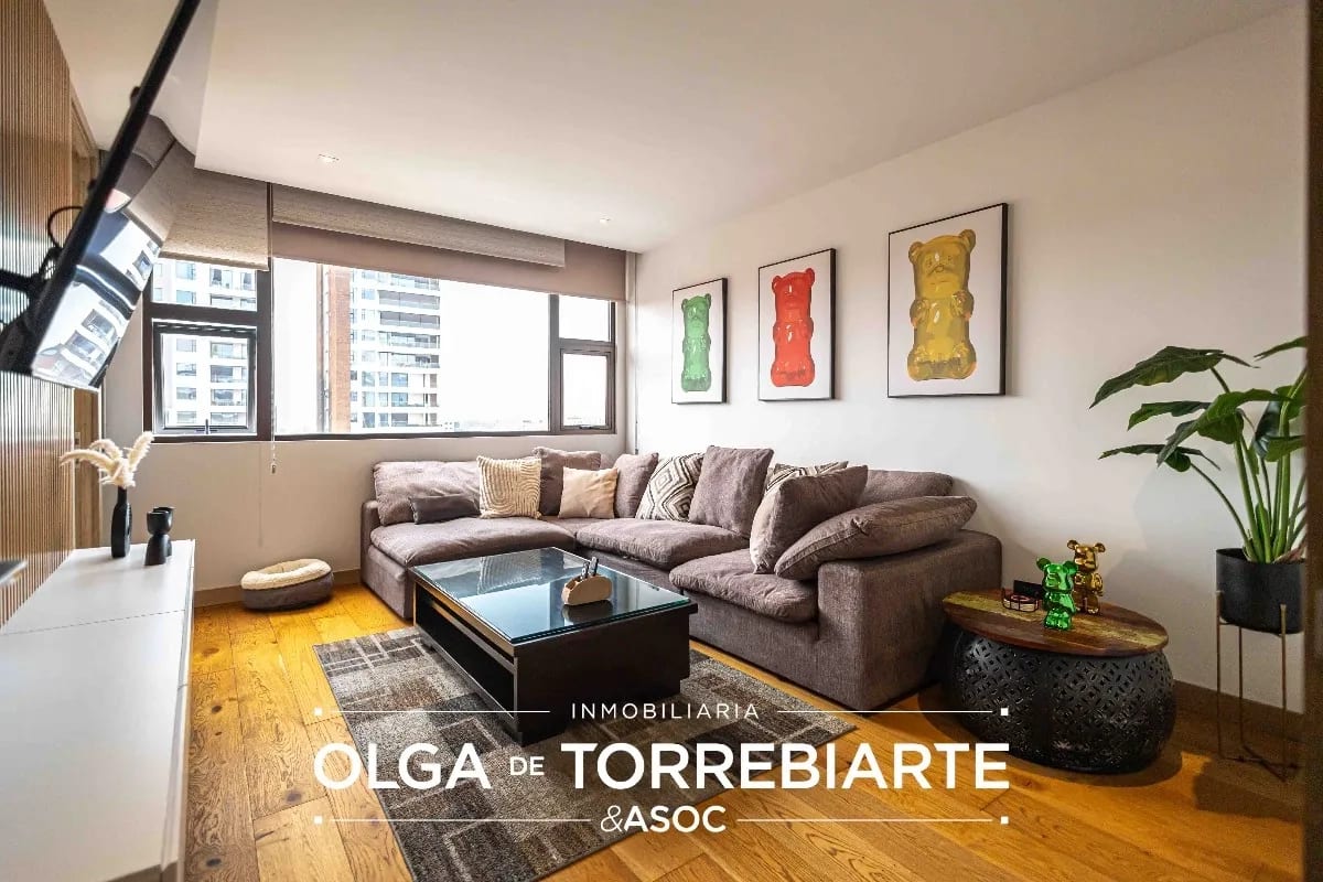 Apartamento en Torre Vertic, zona 14 — foto 10 de 17