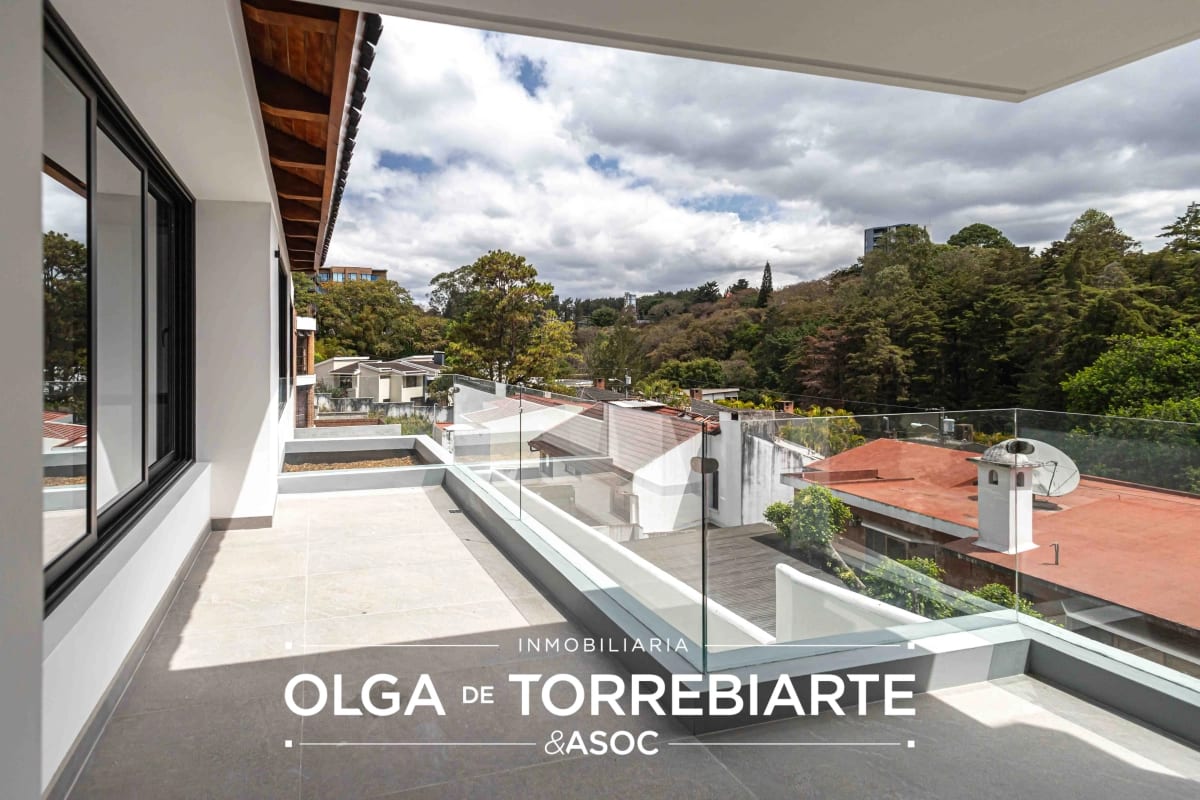 Casa en venta Oakland, zona 10 — foto 1 de 13