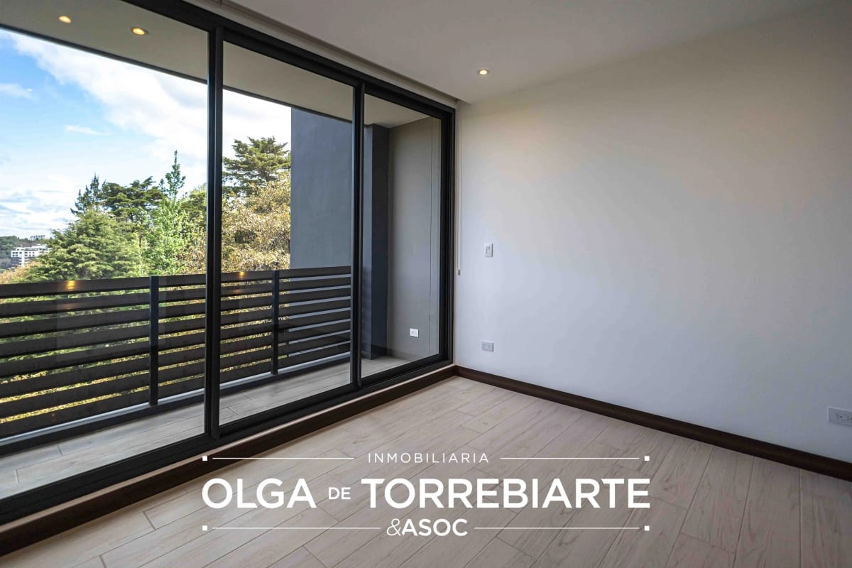 Apartamento en Spazio, Zona 15 — foto 10 de 12