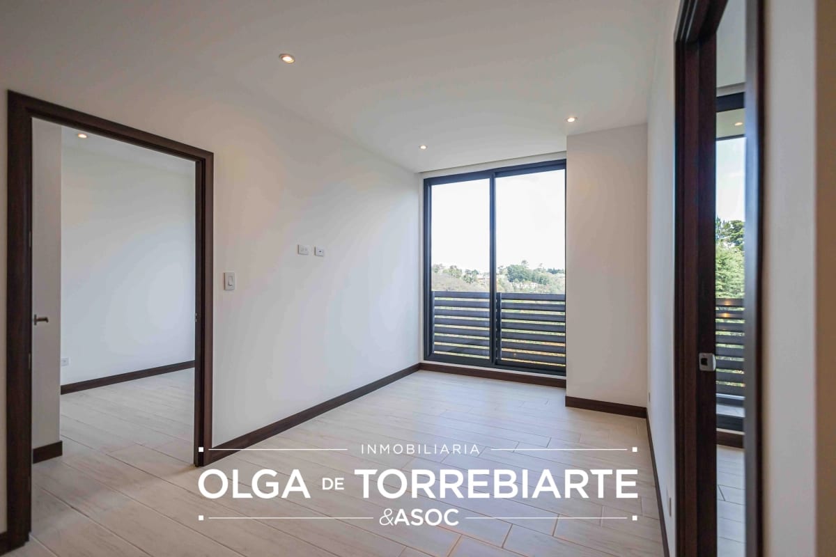 Apartamento en Spazio, Zona 15 — foto 11 de 12