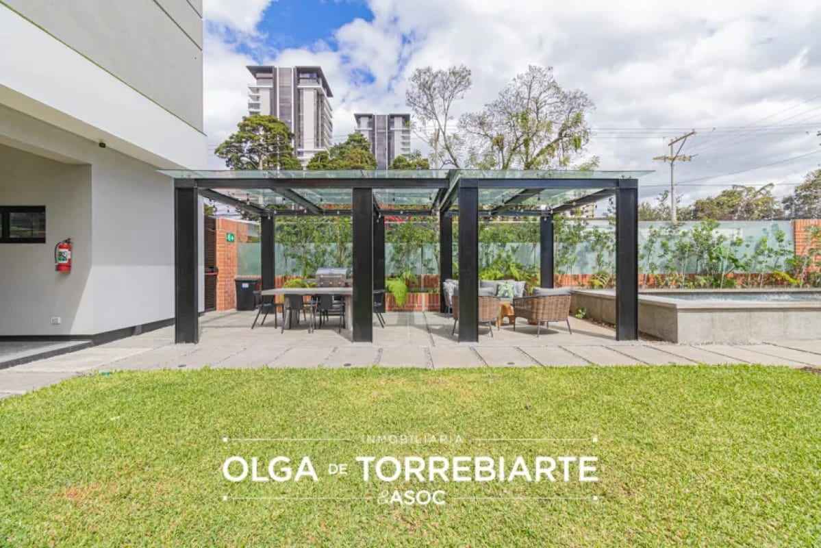 Apartamento en Edificio Novus, Zona 14 — foto 10 de 15