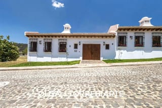 Casa amueblada en Paseo Antigua, Antigua Guatemala — miniatura 1 de 17