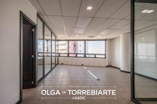 Oficina en Américas 10, Zona 13 — miniatura 1 de 8