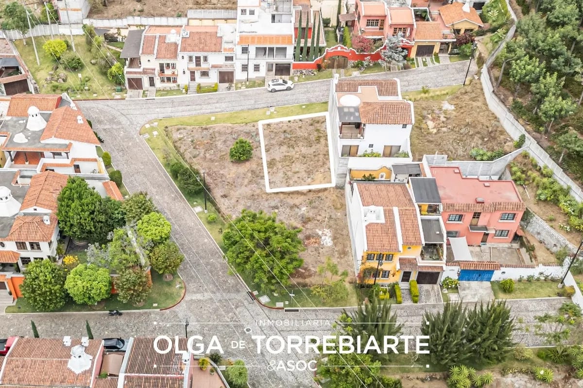 Terreno en Bella Vista, Antigua Guatemala — foto 1 de 3