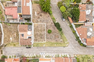 Terreno en Bella Vista, Antigua Guatemala — miniatura 2 de 3