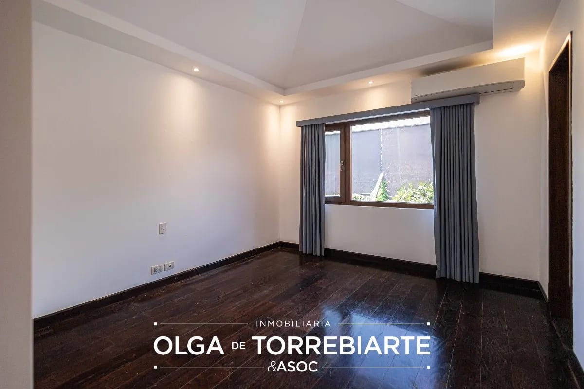 Casa en venta La Joya, Zona 10 — foto 4 de 16