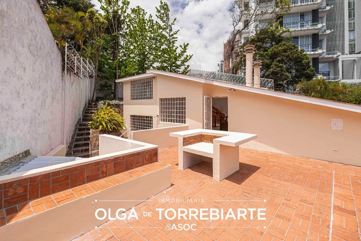 Casa en Diagonal 6, Zona 10 — foto 11 de 17
