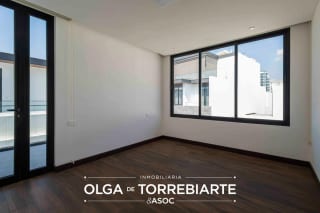 Casa para estrenar Condominio Molié, Zona 10 — miniatura 7 de 17